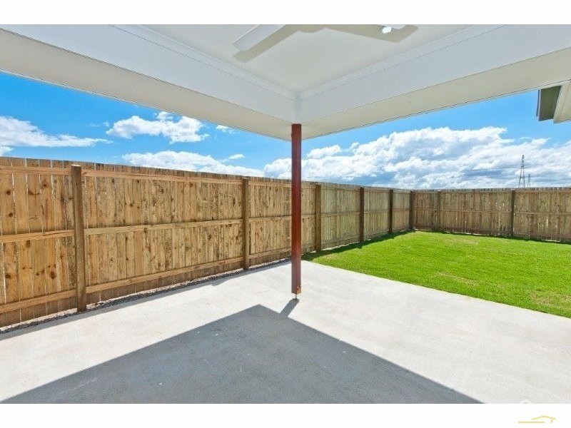74 Sandalwood Crescent, Griffin QLD 4503