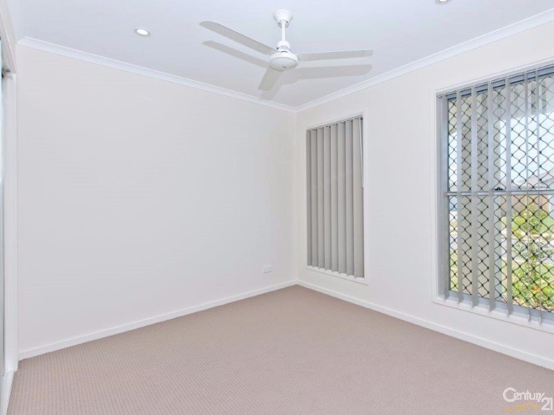 7 Mint Crescent, Griffin QLD 4503