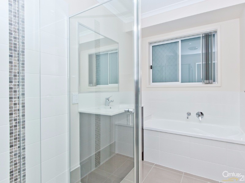 21 Lemongrass Circuit, Griffin QLD 4503