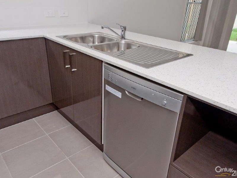 5 Cardamom Close, Griffin QLD 4503