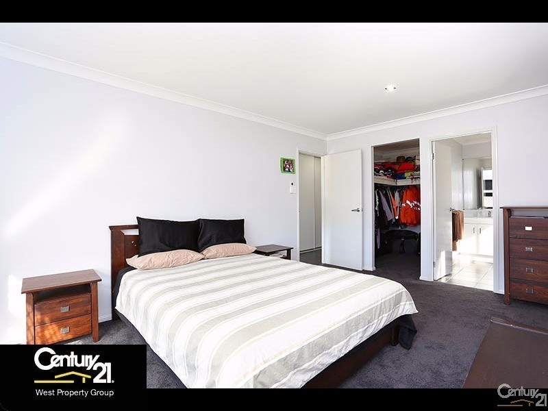 10 Rowallan Street, Warner QLD 4500