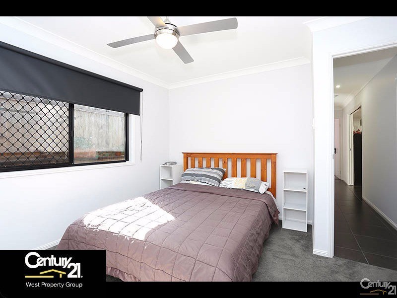 10 Rowallan Street, Warner QLD 4500