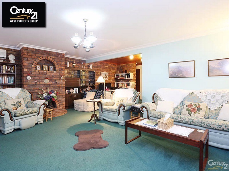 42 Windrest Street, Strathpine QLD 4500
