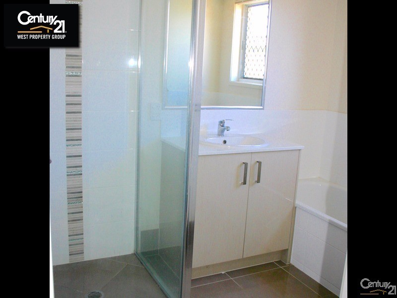 24 Galilee Street, Warner QLD 4500