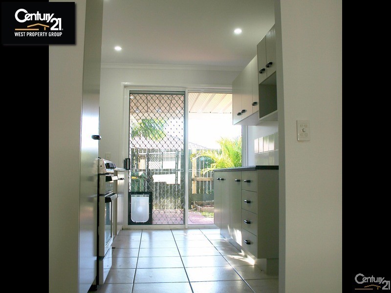 11/11 Bakarnis Court, Brendale QLD 4500