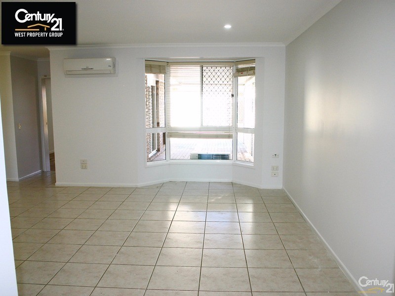 11/11 Bakarnis Court, Brendale QLD 4500