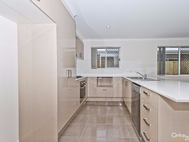 38 Cootharaba Crescent, Warner QLD 4500