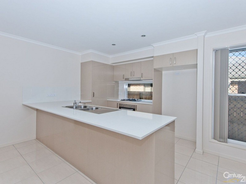 5 Mint Crescent, Griffin QLD 4503