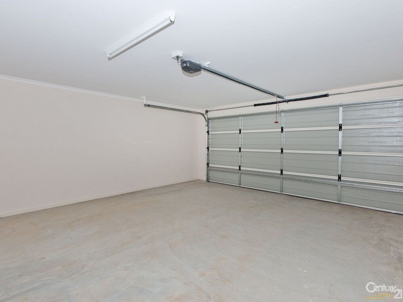 5 Mint Crescent, Griffin QLD 4503