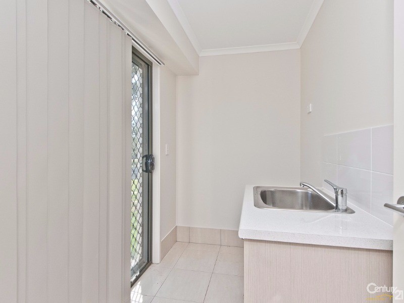 2 Champion Crescent, Griffin QLD 4503