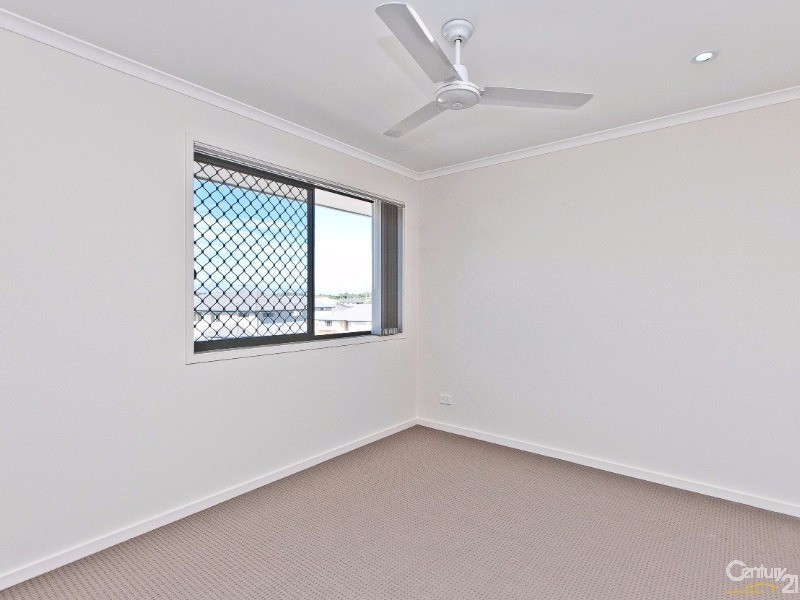 2 Champion Crescent, Griffin QLD 4503