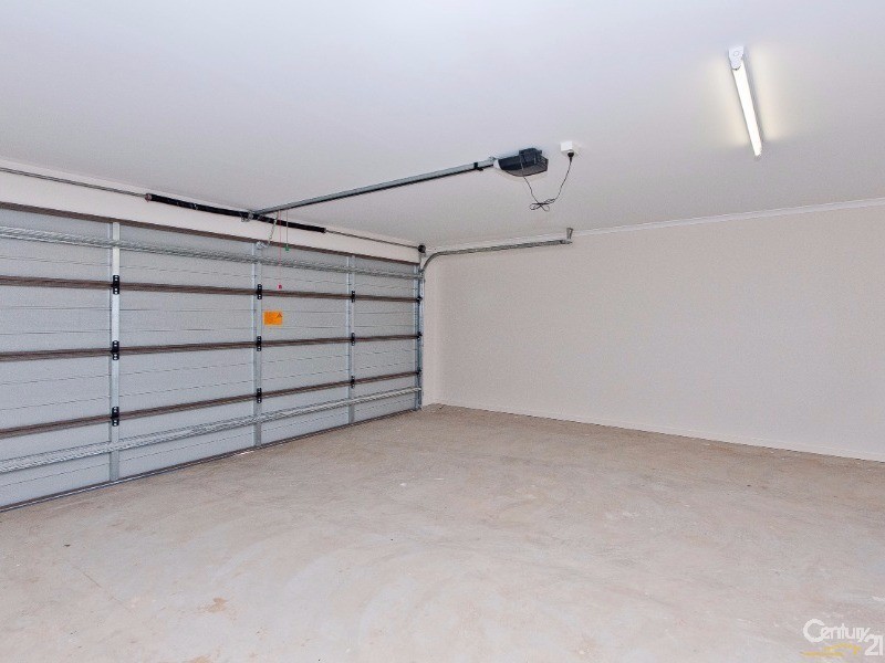 2 Champion Crescent, Griffin QLD 4503
