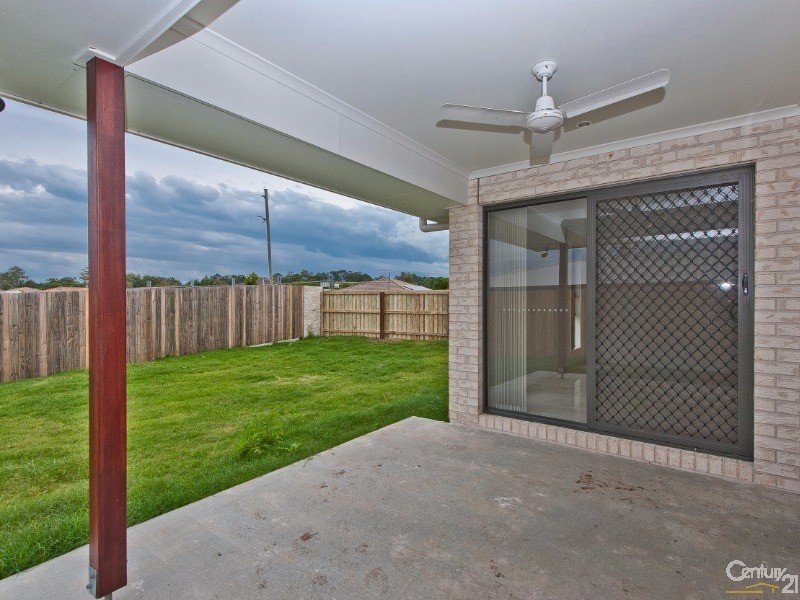 2 Champion Crescent, Griffin QLD 4503