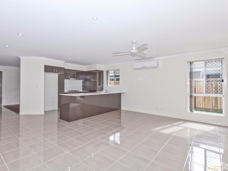 64 Champion Crescent, Griffin QLD 4503
