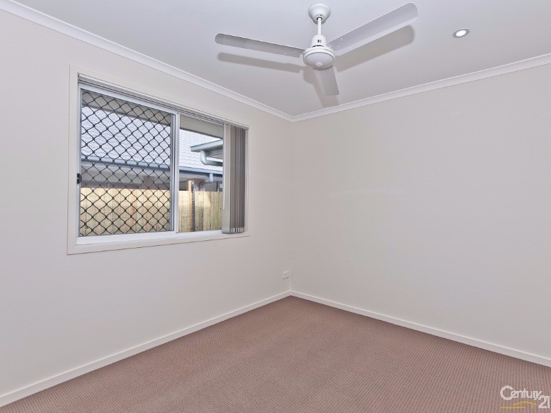 64 Champion Crescent, Griffin QLD 4503