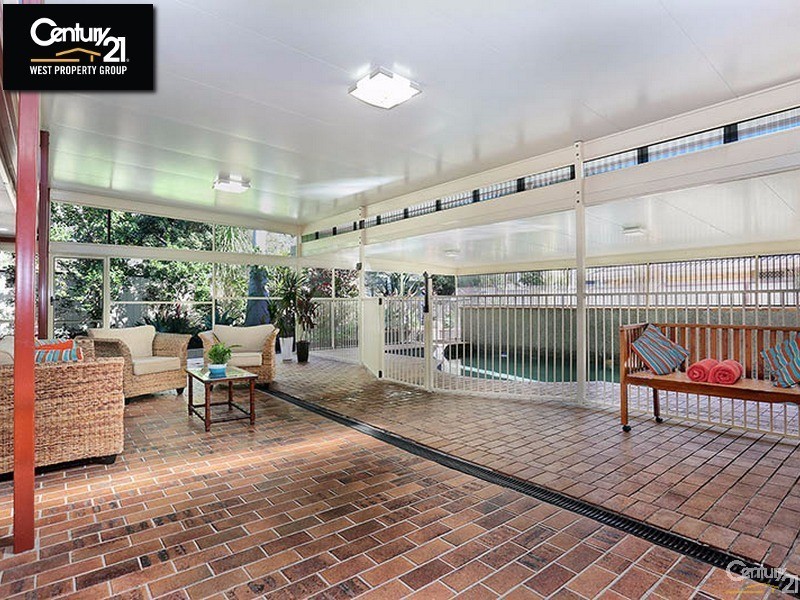 11 Kurrajong Drive, Warner QLD 4500