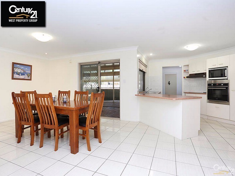 11 Kurrajong Drive, Warner QLD 4500