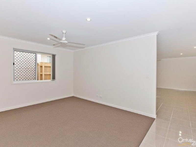 37 Shoreview Boulevard, Griffin QLD 4503