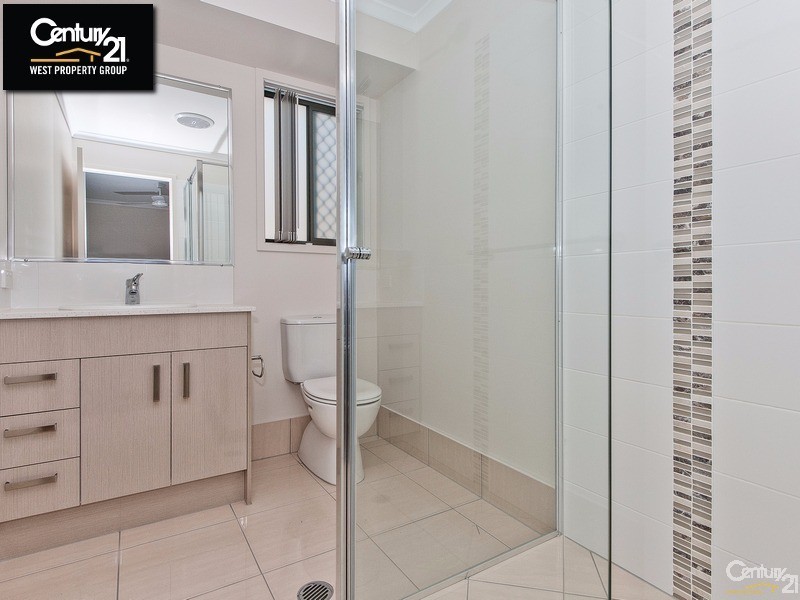 6 Apple Circuit, Griffin QLD 4503