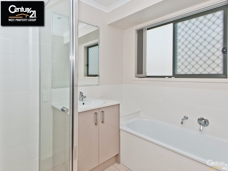6 Apple Circuit, Griffin QLD 4503