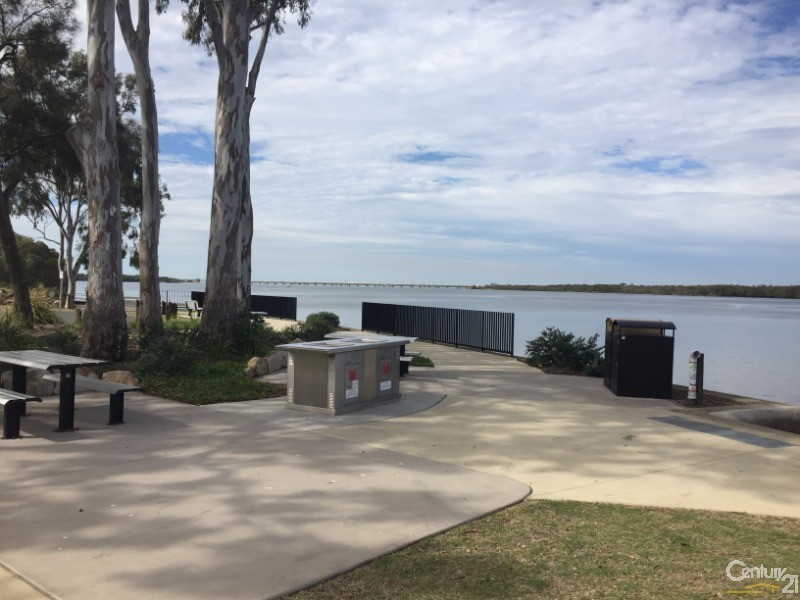 8 Clements Street, Griffin QLD 4503