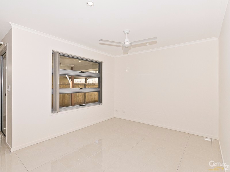 22 Kidston Crescent, Warner QLD 4500