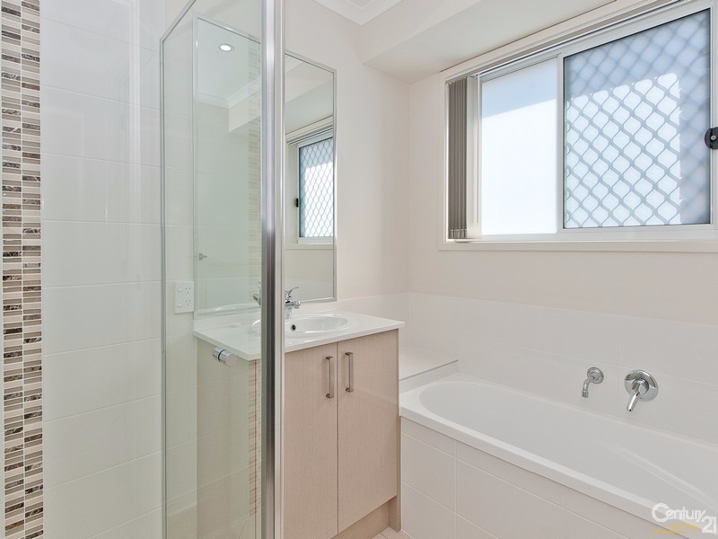 32 Apple Circuit, Griffin QLD 4503