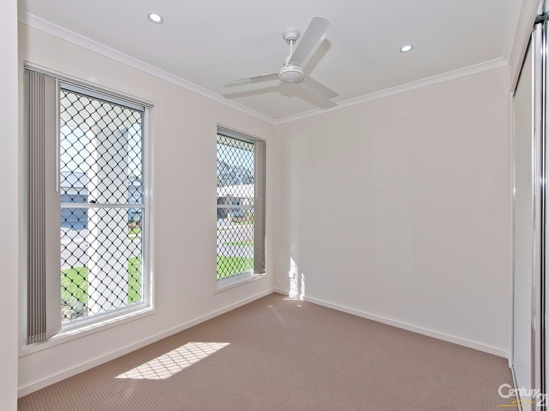 32 Apple Circuit, Griffin QLD 4503