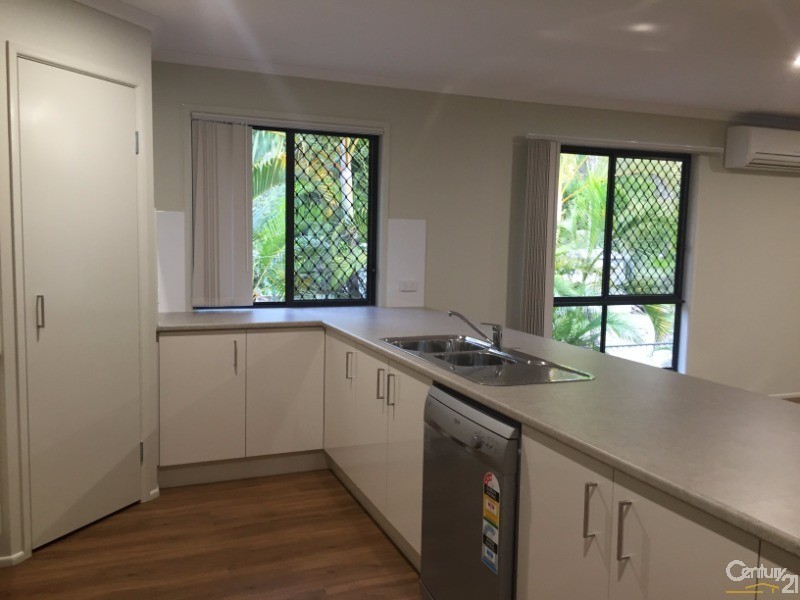 1/31 Valiant Crescent, Strathpine QLD 4500