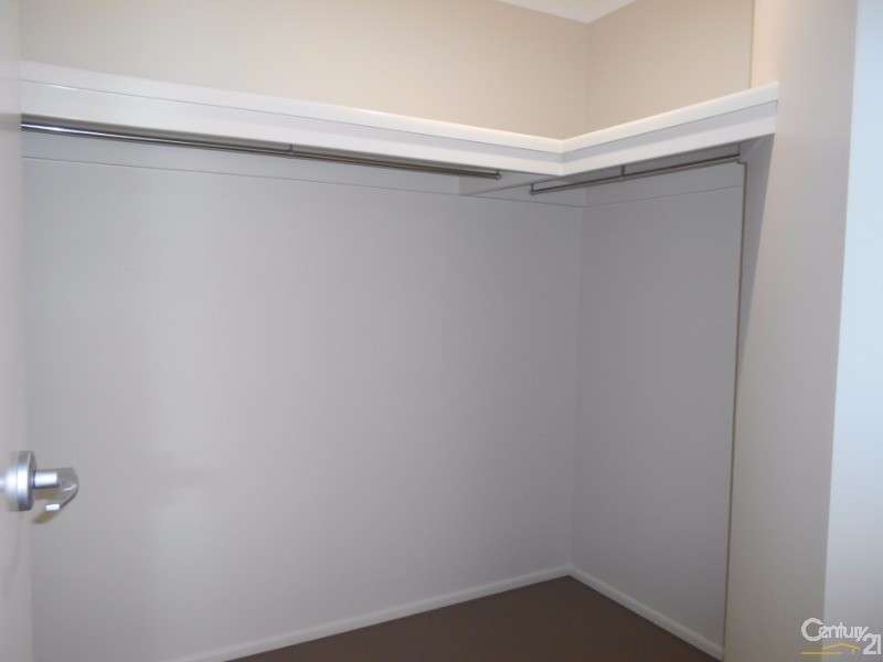 1/31 Valiant Crescent, Strathpine QLD 4500