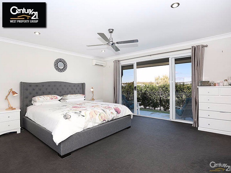 19 Hillary Drive, Warner QLD 4500