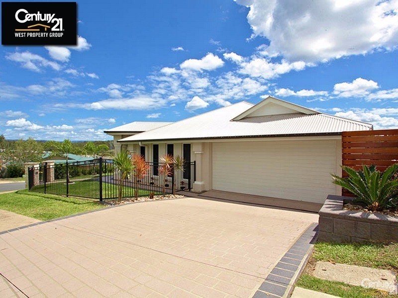 19 Hillary Drive, Warner QLD 4500