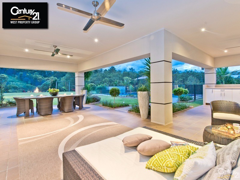 12 Wessling Close, Cashmere QLD 4500