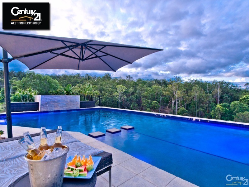 12 Wessling Close, Cashmere QLD 4500