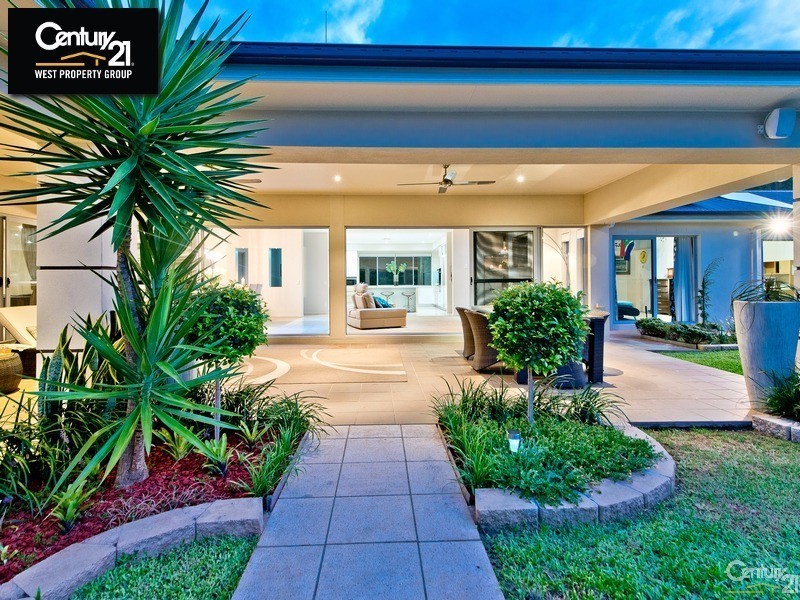 12 Wessling Close, Cashmere QLD 4500