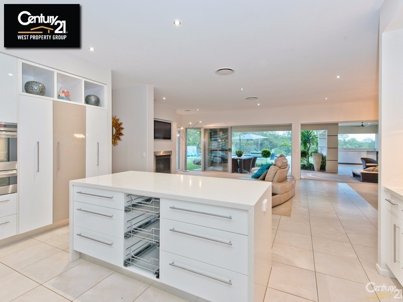 12 Wessling Close, Cashmere QLD 4500