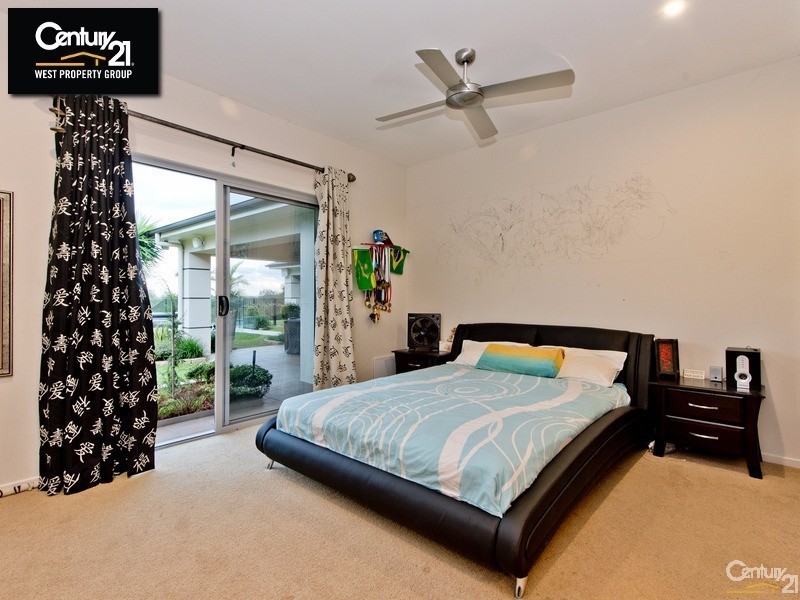 12 Wessling Close, Cashmere QLD 4500