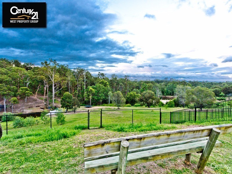 12 Wessling Close, Cashmere QLD 4500