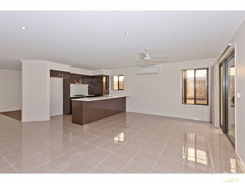 4 Lefroy Court, Warner QLD 4500