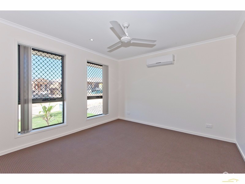 4 Lefroy Court, Warner QLD 4500