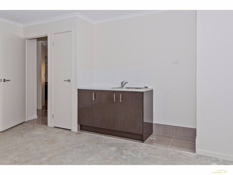 4 Lefroy Court, Warner QLD 4500