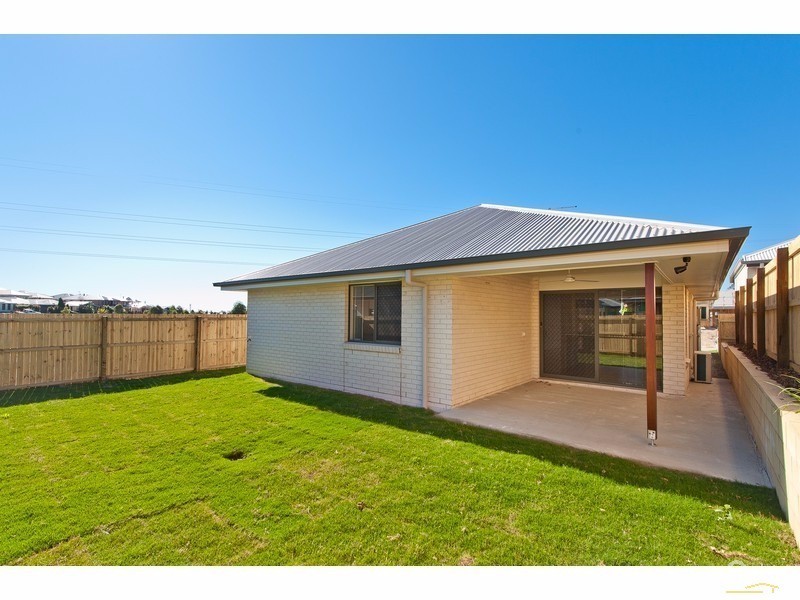 4 Lefroy Court, Warner QLD 4500