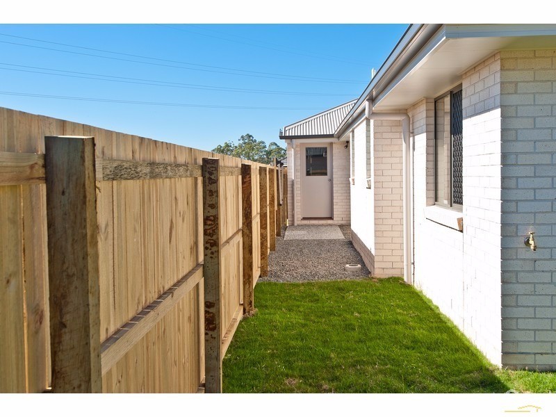 4 Lefroy Court, Warner QLD 4500