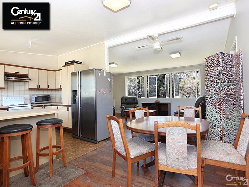 3 Lena Court, Albany Creek QLD 4035