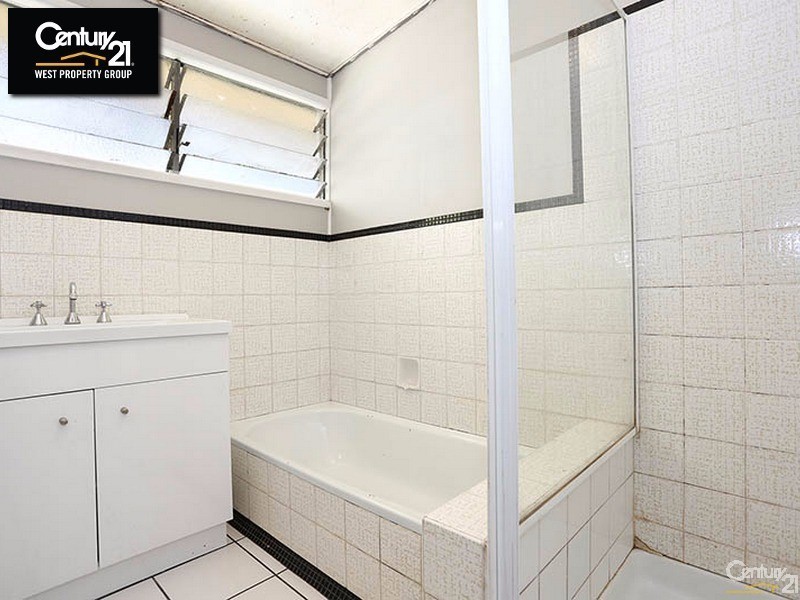 3 Lena Court, Albany Creek QLD 4035