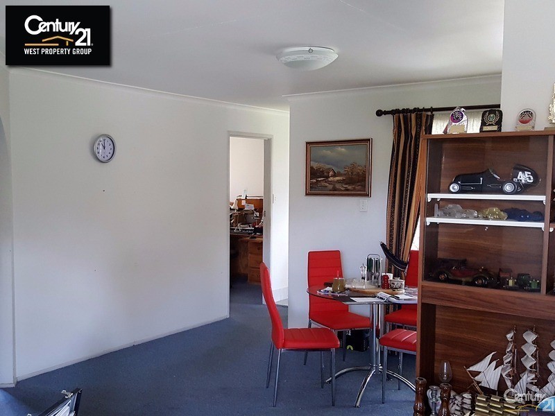 261 Francis Road, Bray Park QLD 4500