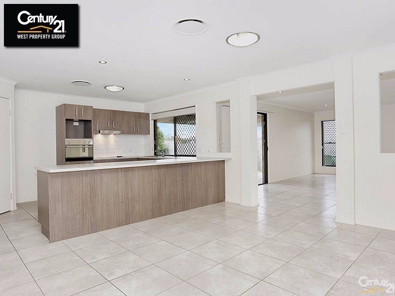 45 Rolland Parade, Warner QLD 4500