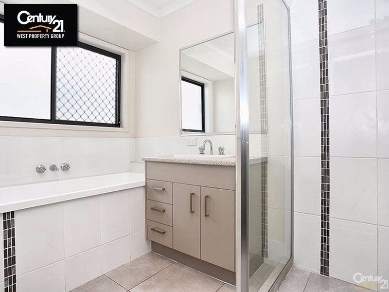 45 Rolland Parade, Warner QLD 4500