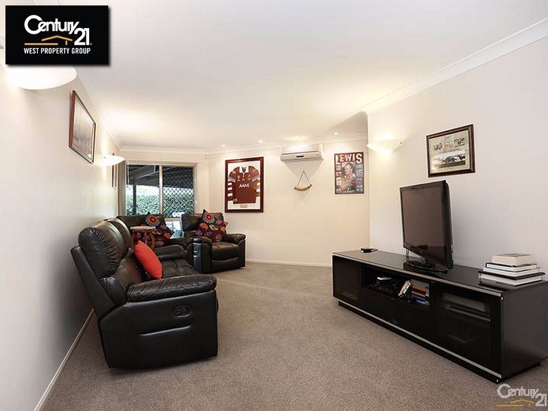 10 Pride Court, Warner QLD 4500