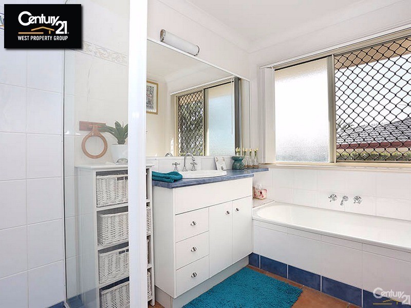 10 Pride Court, Warner QLD 4500